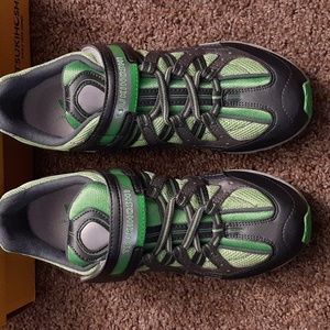 NEW Tsukihoshi Youth Speed Size 5 Kids Sneakers Shoes